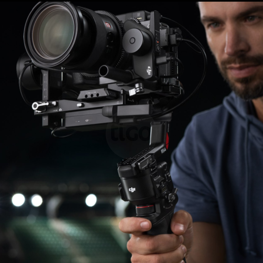 DJI RS 4 Gimbal Stabilizer