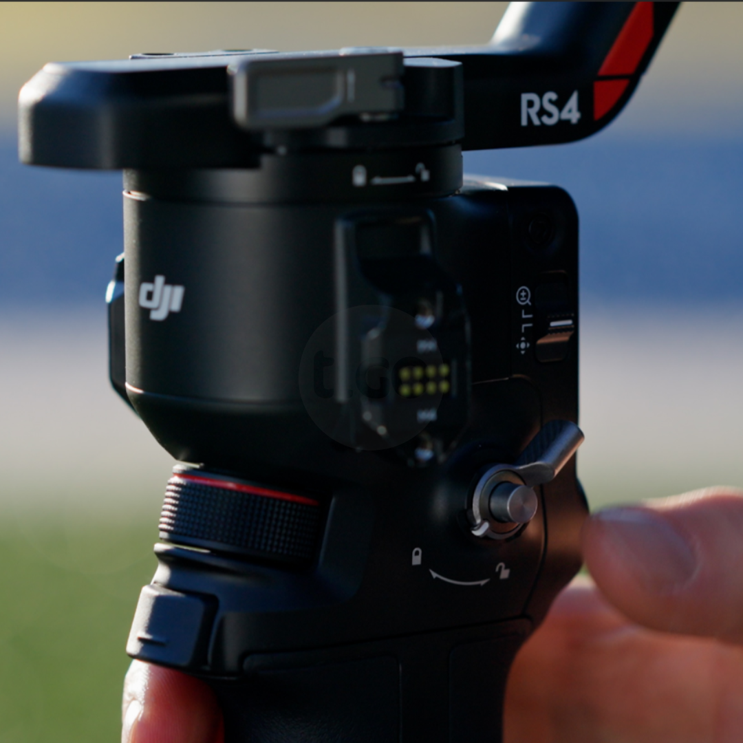 DJI RS 4 Gimbal Stabilizer